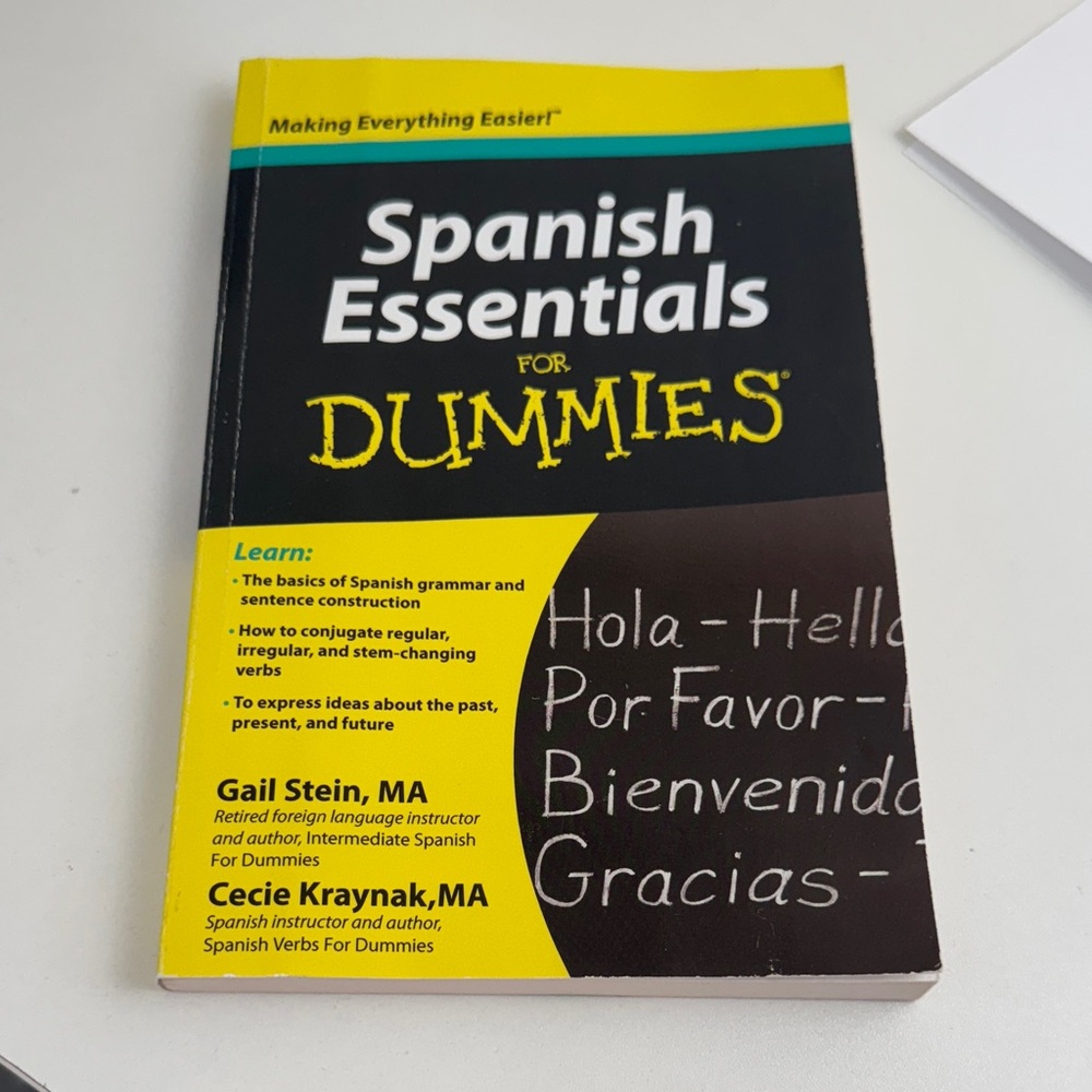 Spanish Essentials for Dummies Book